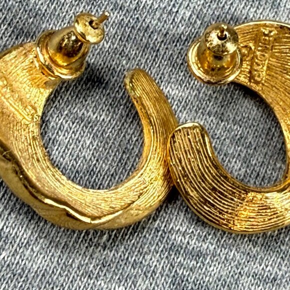 Vintage Gold-Tone Textured Hoop Earrings By Monet Pierced Post Women Jewelry - Picture 10 of 16